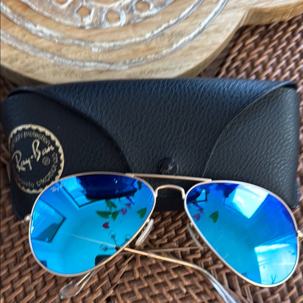 Ray-Ban Aviator Gold Frame Sunglasses with Blue Lenses